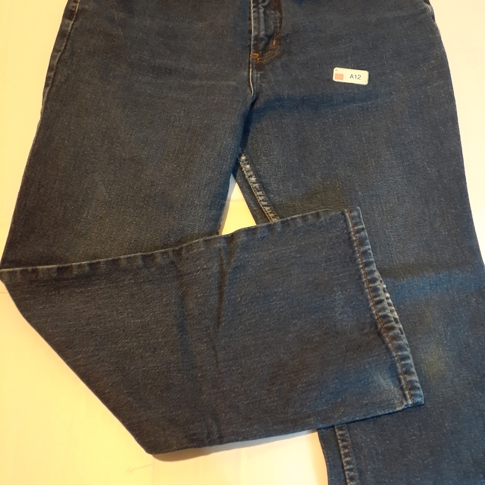 Canyon river blues Women's Jean's. Size 13.